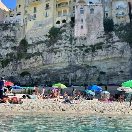 M&c Tropea